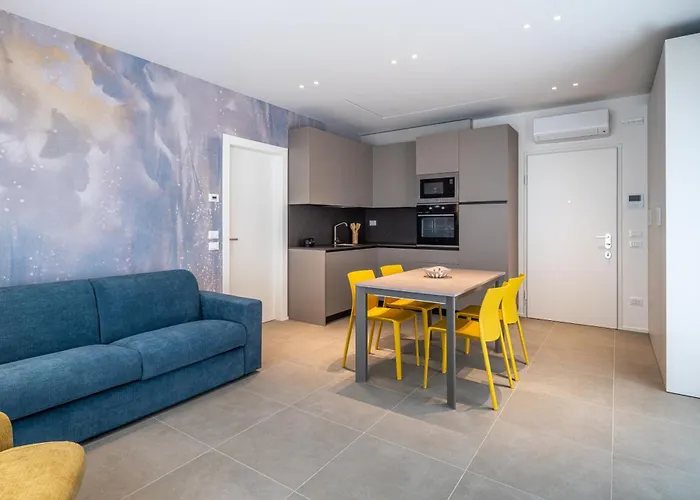 Apartment A&g Blue Flat