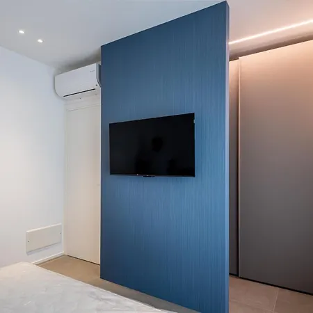 A&g Blue Flat